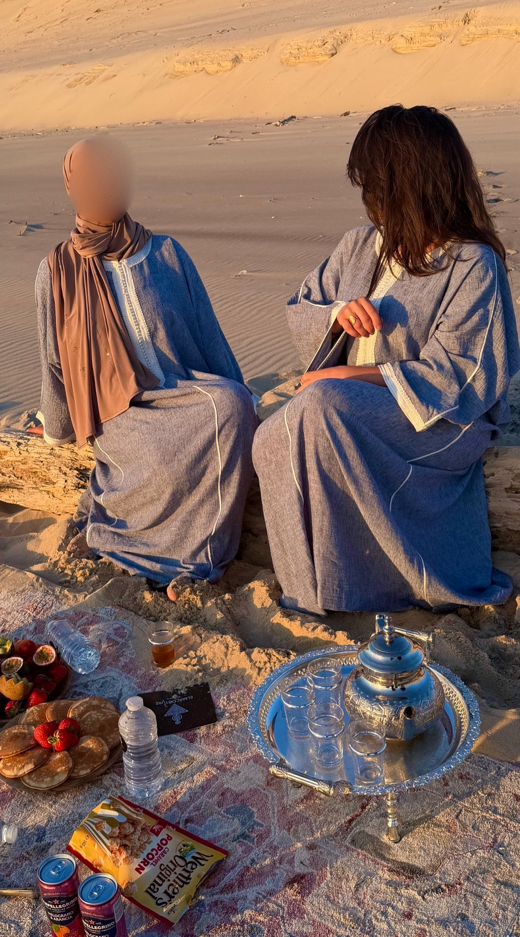 Abaya lin signature