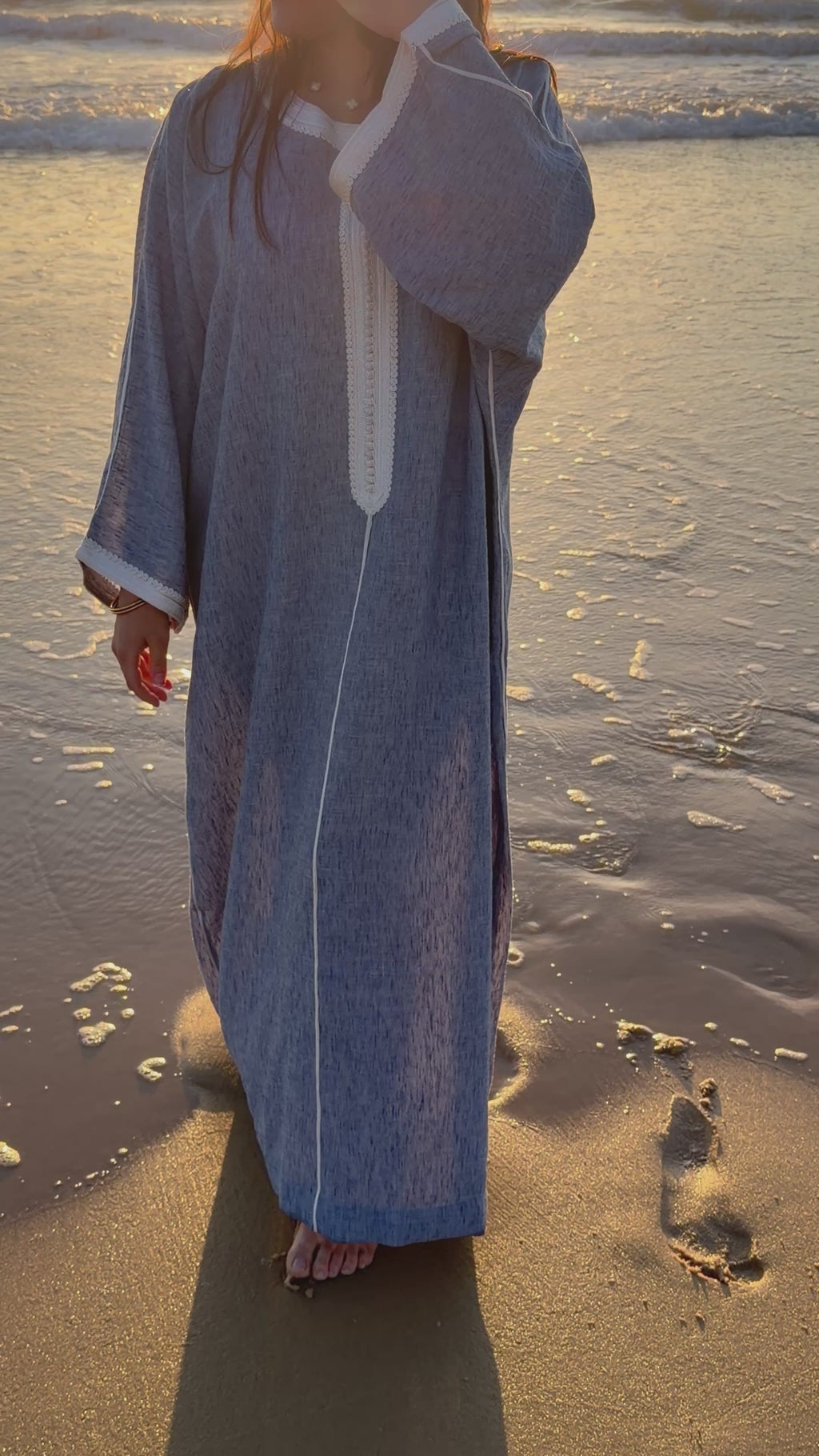 Abaya lin signature