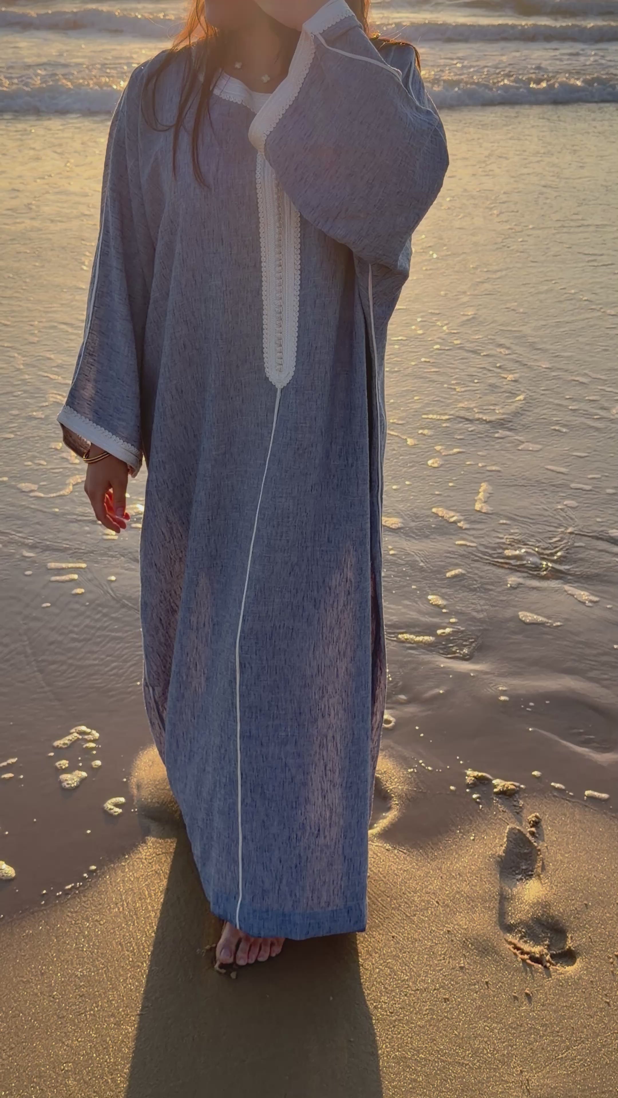 Abaya lin signature